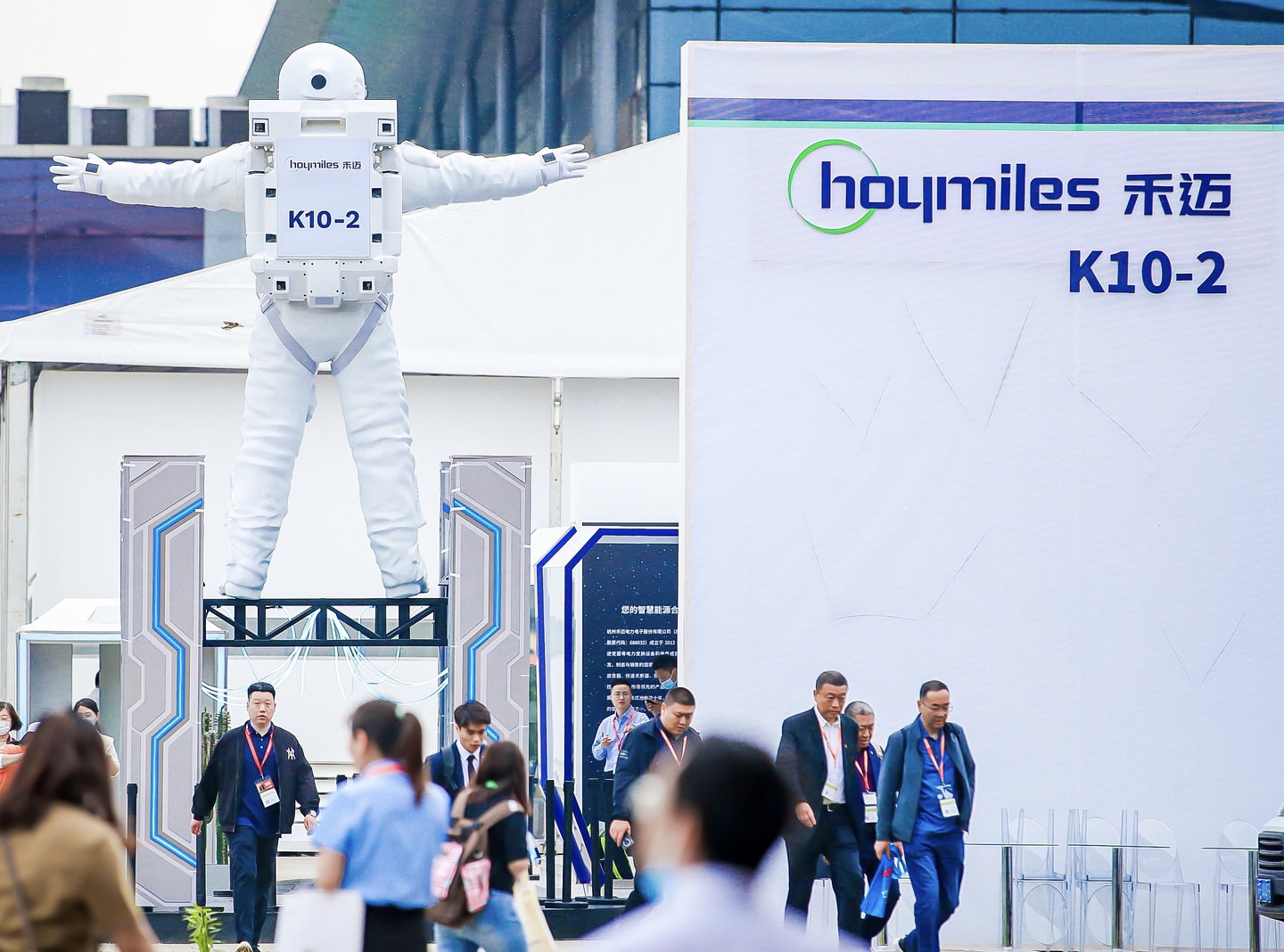 SNEC 2023 highlight: Hoymiles Open Hub presents FLEX series in a global debut